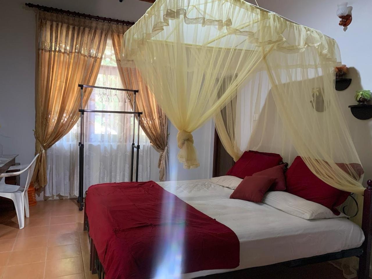 Araliya Home Stay Kandy Exterior photo